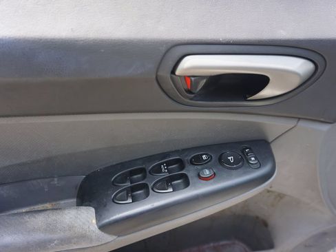 Used 2011 Honda Civic LX image 3
