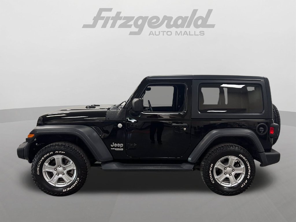 Used 2018 Jeep Wrangler Sport AWD/4WD image 2
