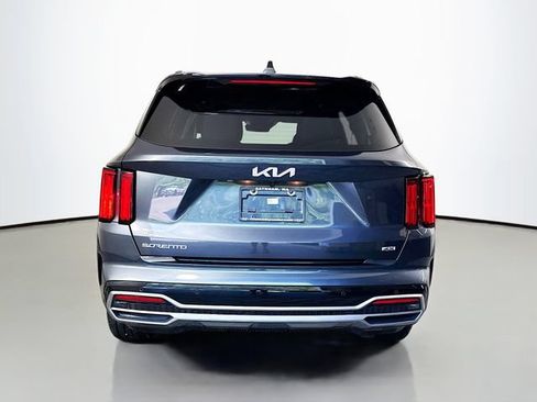 Used 2023 Kia Sorento SX AWD/4WD image 7