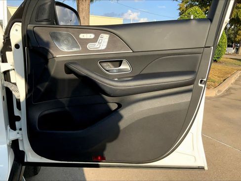 Used 2022 Mercedes-Benz GLS 450 4MATIC image 20