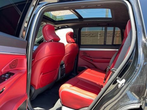 Used 2024 Jeep Wagoneer Launch Edition AWD/4WD image 27