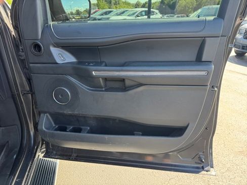 Used 2022 Ford Expedition Max XLT AWD/4WD image 29
