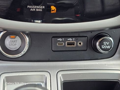 Used 2023 Nissan Murano SV image 25