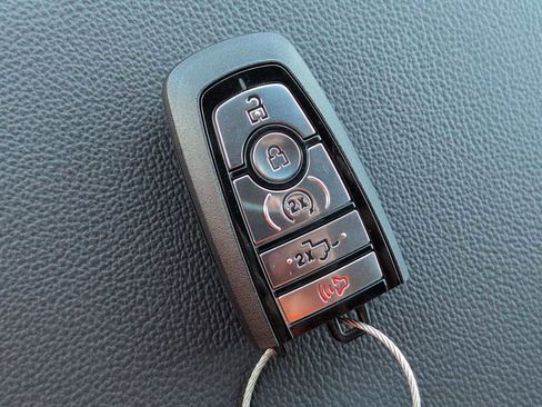 Certified 2025 Ford F150 Lariat w/ Equipment Group 501A Mid image 25