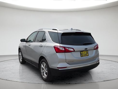 Used 2021 Chevrolet Equinox Premier AWD/4WD image 12