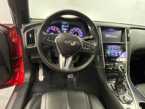 Used 2017 INFINITI Q60 Red Sport 400 image 35