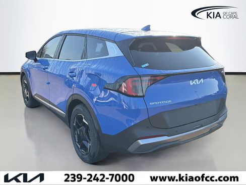New 2026 Kia Sportage EX image 3