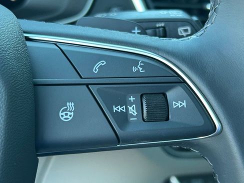 Used 2025 Audi Q5 Prestige image 17