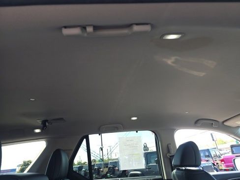 Used 2024 Honda Pilot EX-L image 47