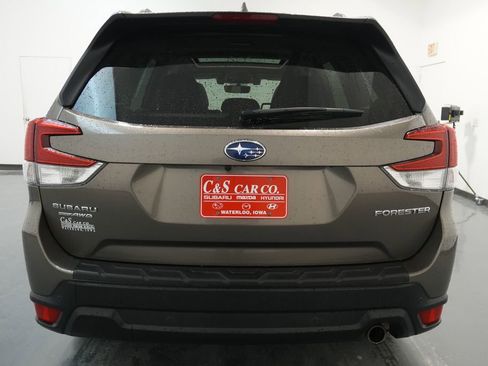 Used 2019 Subaru Forester Limited w/ Popular Package #3 image 8