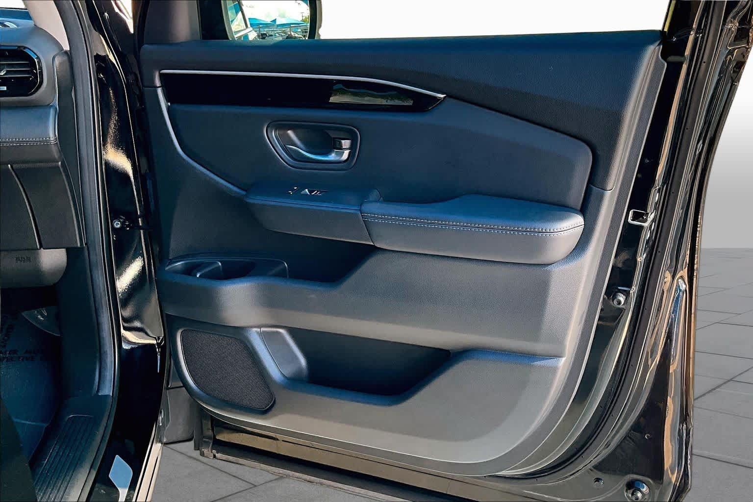 Used 2024 Honda Pilot Touring image 22
