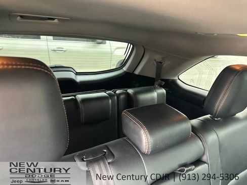 Used 2018 Toyota Highlander XLE AWD/4WD image 19