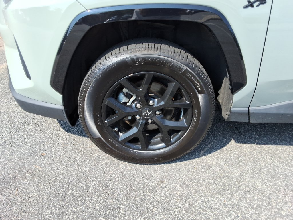 Used 2023 Toyota RAV4 XLE w/ Convenience Package FWD image 10