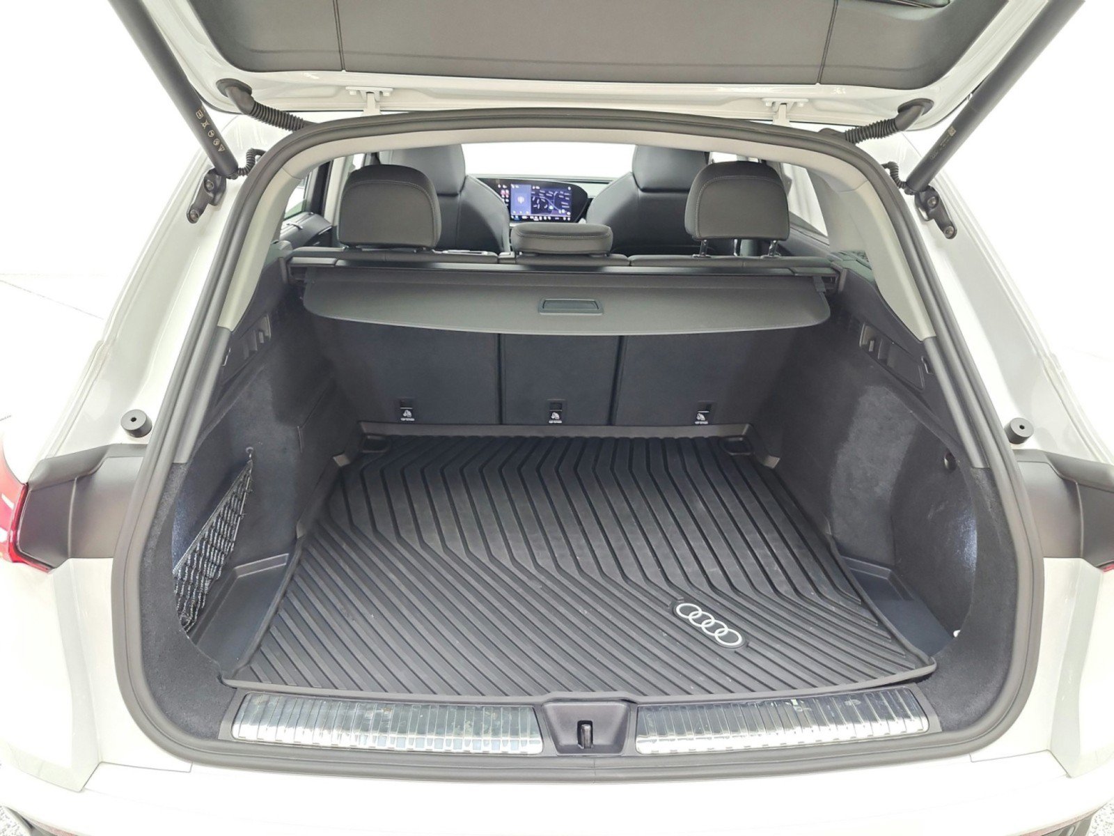 Used 2025 Audi Q5 Premium Plus AWD/4WD image 30
