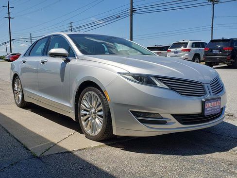 Used 2013 Lincoln MKZ FWD image 8