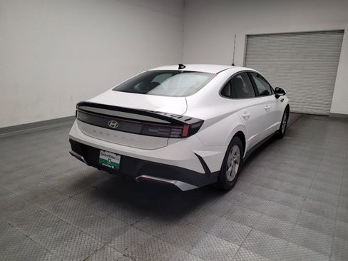 Used 2025 Hyundai Sonata SE FWD image 9