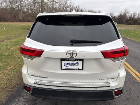 Used 2019 Toyota Highlander Limited image 6