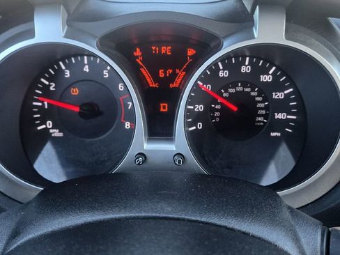 Used 2012 Nissan Juke SL w/ Chrome Pkg image 16