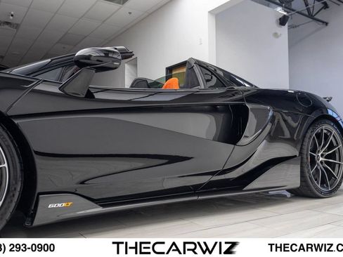 Used 2020 McLaren 600LT Spider RWD image 13