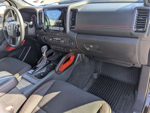 Used 2023 Nissan Frontier PRO-4X w/ Pro Convenience Package image 32