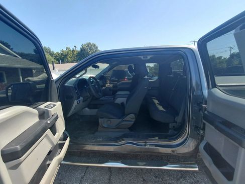 Used 2017 Ford F150 XL w/ Equipment Group 101A Mid AWD/4WD image 11