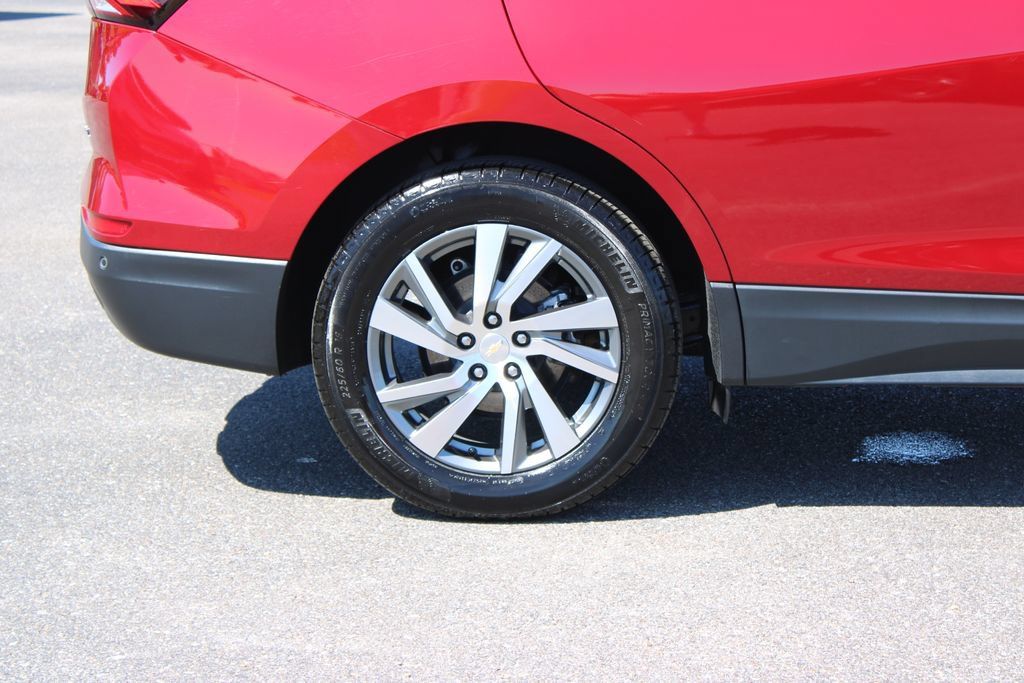 Used 2023 Chevrolet Equinox Premier AWD/4WD image 13