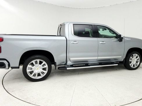 New 2026 Chevrolet Silverado 1500 High Country w/ High Country Premium Package AWD/4WD image 7