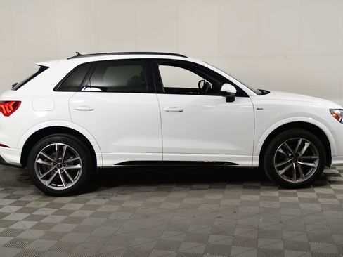 Certified 2025 Audi Q3 2.0T Premium w/ Convenience Package image 7