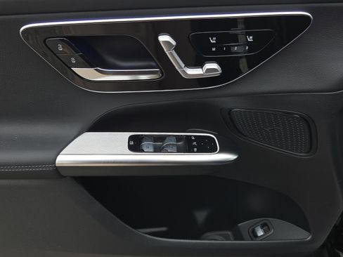 New 2026 Mercedes-Benz GLC 300 image 23