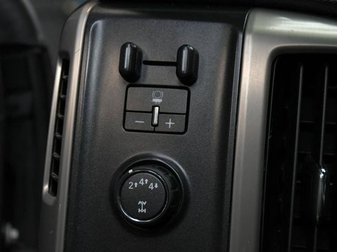 Used 2019 GMC Sierra 2500 Denali w/ Duramax Plus Package AWD/4WD image 20