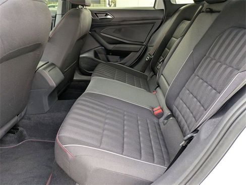 Used 2019 Volkswagen Jetta GLI image 21