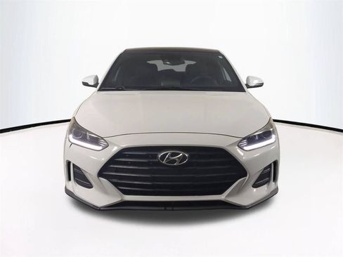 Used 2020 Hyundai Veloster 2.0 Premium FWD image 3