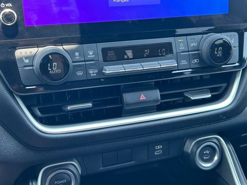 Certified 2024 Toyota Grand Highlander XLE FWD image 34