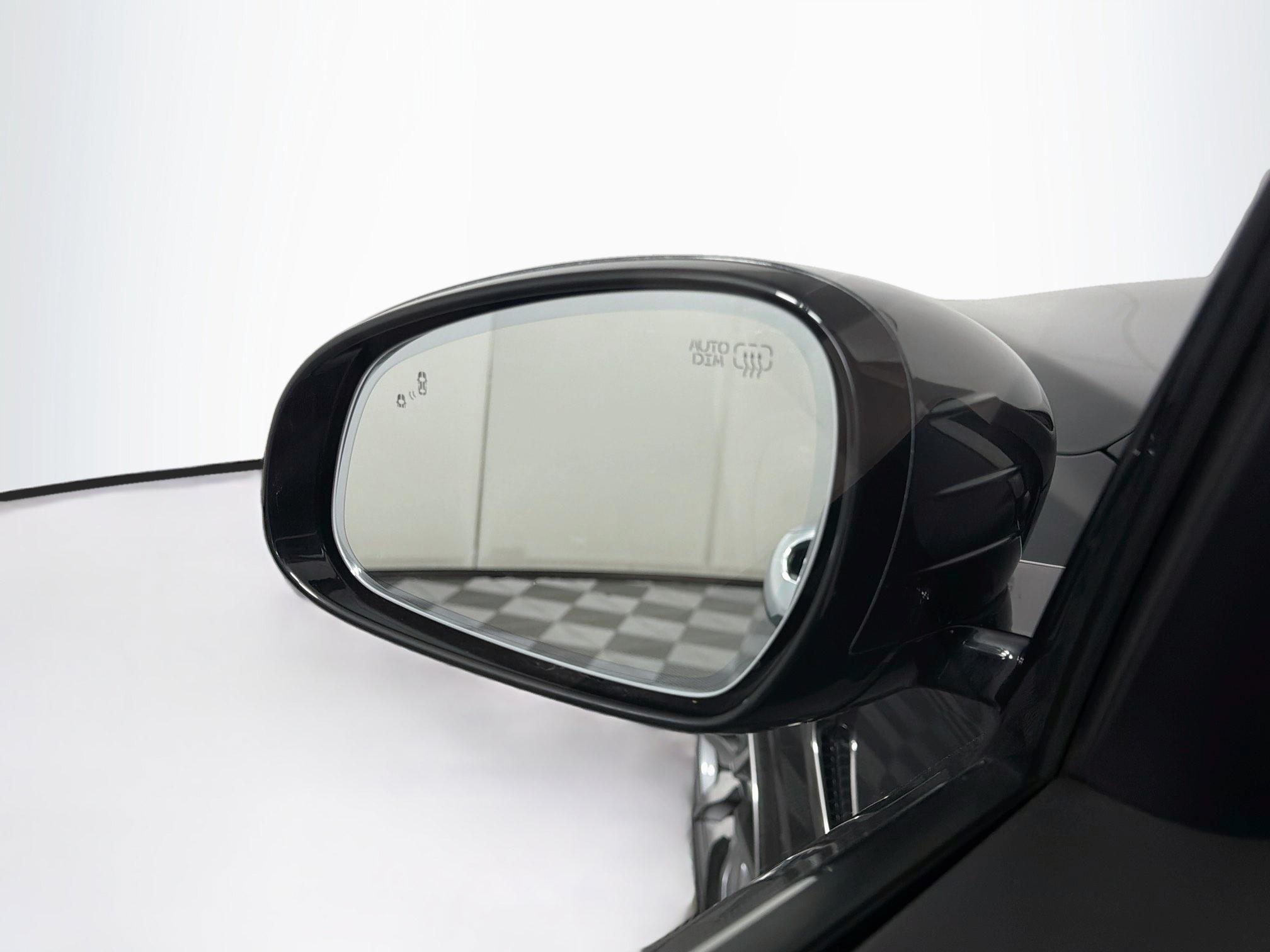 Used 2019 Genesis G70 3.3T Design RWD image 16