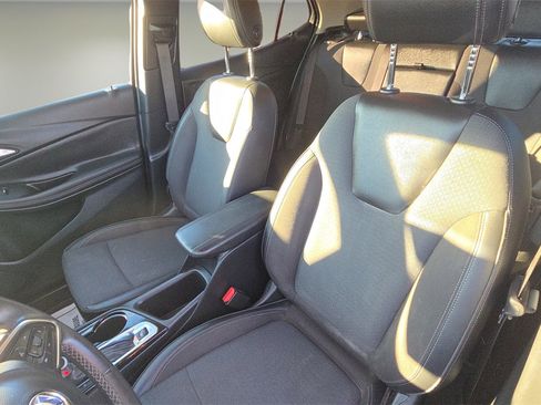 Used 2021 Buick Encore GX Select image 29