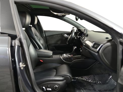 Used 2017 Audi S7 Premium Plus w/ S7 Sport Package image 19