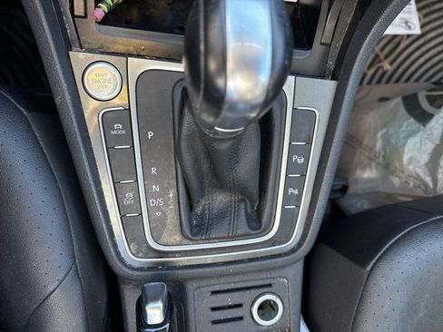 Used 2017 Volkswagen Golf Alltrack SE image 5