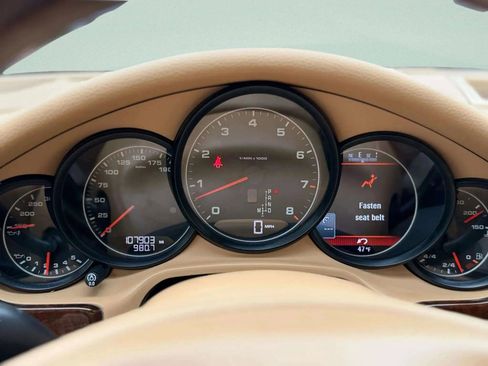 Used 2011 Porsche Panamera 4 image 33