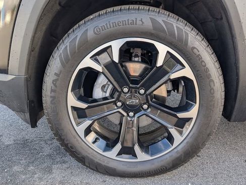 Used 2025 Chevrolet Equinox LT w/ Convenience Package II image 13