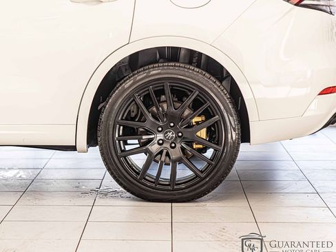 Used 2022 Maserati Levante GT image 7