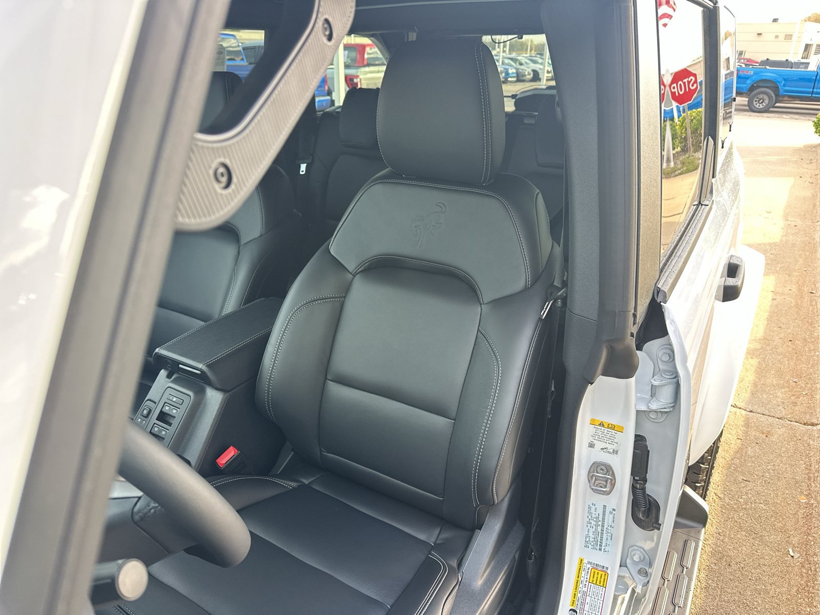 New 2026 Ford Bronco Outer Banks AWD/4WD image 27
