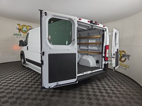 Used 2025 RAM ProMaster 2500 w/ U-Haul Equipment Group FWD image 31