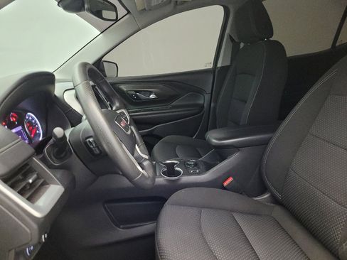 Used 2022 GMC Terrain SLE w/ Driver Convenience Package FWD image 17