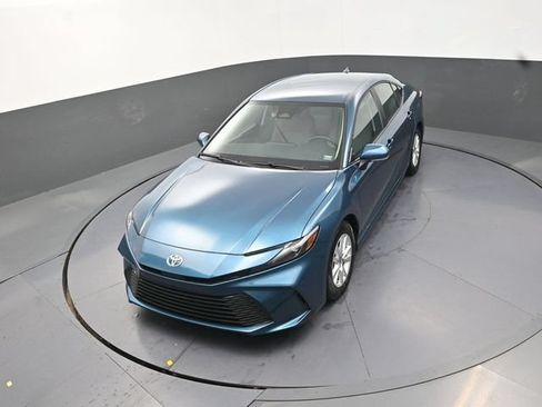 Certified 2025 Toyota Camry LE FWD image 25