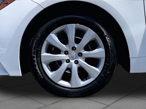 Certified 2023 Toyota Corolla LE FWD image 10