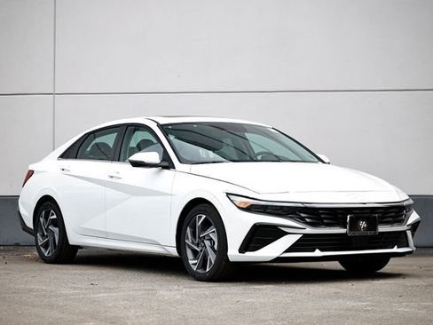 New 2026 Hyundai Elantra Limited FWD image 1