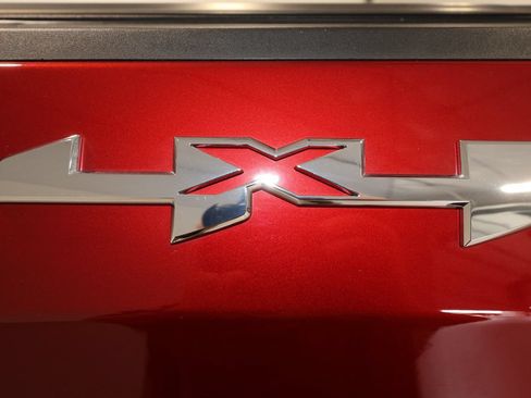 Used 2023 GMC Sierra 1500 SLT w/ SLT Premium Plus Package AWD/4WD image 36