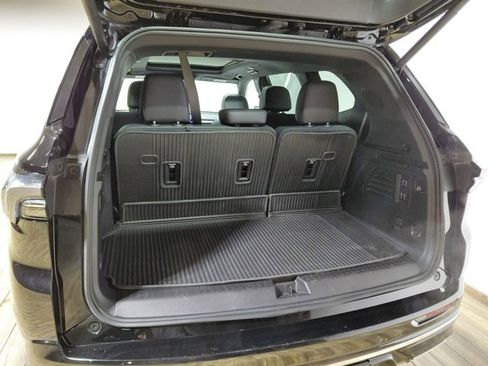 Used 2025 Buick Enclave Avenir w/ Super Cruise Package image 47