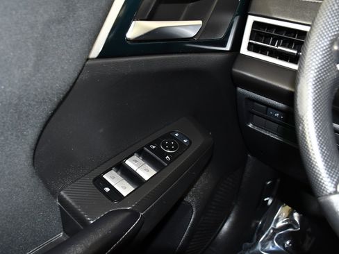 Used 2022 Mitsubishi Outlander ES AWD/4WD image 31