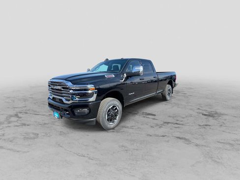 New 2026 RAM 2500 Laramie w/ Towing Technology Group AWD/4WD image 4